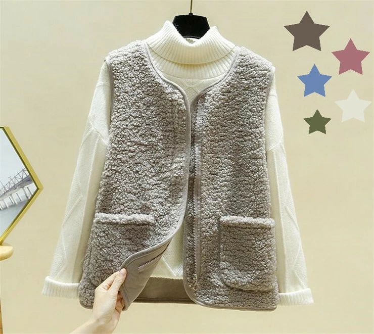 src=""https://image.rakuten.co.jp/onlyou111/cabinet/05265983/05265985/imgrc0074099534.jpg"" width=""400"" height=""20"" /> 商品名 &nbsp; 6色　ボアベスト ルームウェア 部屋着 レディース おしゃれ Vネック もこもこ 秋 冬　暖かい　ファスナー式　チョッキ　カジュアル　&nbsp; 材質&nbsp; ボア&nbsp; サイズ&仕様 &nbsp; ポケット：あり　サイズ：S/M/L/XL/XXL 表生地：ボア 伸縮性：ややあり&nbsp; カラー &nbsp; 　ベージュ　カーキ　ブラウン　ブルー　ワイン　グリーン&nbsp; 製造元&nbsp; CN&nbsp; 商品紹 介&nbsp; ファスナー式が今年新追加されました。 ふんわりと体を包み込む暖かな着心地と、見た目に比べて軽い着用感が魅力です♪ ルームウェアやアクティブな外遊びにぴったり！ 軽量なのに保温性にも優れています。 アームホールにはゆとりがあるので腕も動かしやすいです。 ゆったりめの身幅サイズと、適度なストレッチで、着心地も楽ちんで最高！　 注意事項 &nbsp; ご注意： ※ 【サイズ】 ◆サイズは2〜3cmの誤差がある可能性があります。 ※【色差】 ◆モニター、撮影環境などにより、多少色差が生じる可能性があります。 適応&nbsp; 　普段　旅行&nbsp この商品を購入された方のレビュー&nbsp;すべてのレビューを見る（1件） &rArr;このショップのレビューを見る 総合評価総合評価に有効な件数に達しておりません。 購入者さん　 評価1.00 投稿日：2022年10月21日 全然暖かくないし、裏地がイヤな感じで、ファスナーも安い！って感じですね&hellip; 部屋着用で買いましたが、部屋着にもならず、たぶん捨てることになりそうです。残念　 &nbsp;実用品・普段使い&nbsp;&nbsp;自分用&nbsp;&nbsp;はじめて&nbsp; このショップの人気商品ランキング 位 円 (