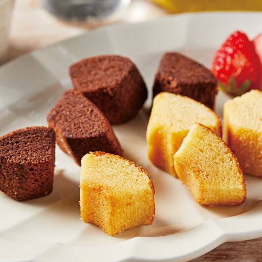 【クーポン有】 クリスマス お菓子 個包装 【送料無料】 【60個単位】しっとりなめらかカットバウム2種食べ比べ バウムクーヘン プチギフト お菓子 ギフト バ...