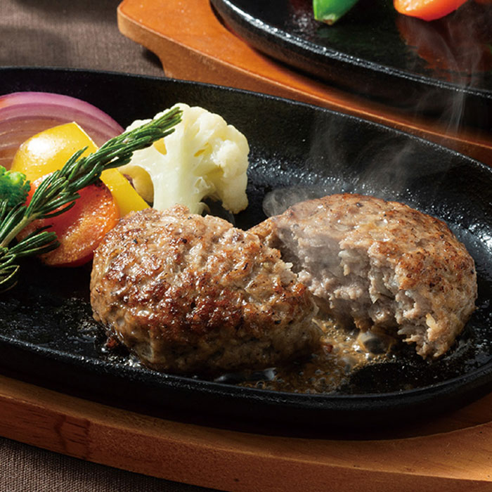 内容／神戸牛入りハンバーグ・サーロイン入りハンバーグ各3個・各100g・牛肉（国産他）/［日本製］ 箱サイズ／27×20×13cm 重量／約1100g アレルギー／卵・乳成分・小麦・牛肉・大豆・豚肉・りんご 賞味期限／出荷日より冷凍約90日 【配送方法】　クール便(冷凍) 大人の隠れ家のような雰囲気の神戸肉バル「バルティロ」。 神戸牛の旨み甘みを味わっていただける神戸牛入りハンバーグと、ステーキに使用されるサーロインを使用したサーロイン入りハンバーグとのセットでお届けします。 どちらも湯煎で簡単にお楽しみいただけます。