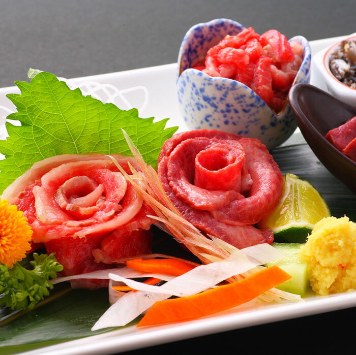 【母の日ギフト】萬野和牛meat flower6個セット(hana6-MAN)※母の日メッセージカード・専用掛け紙付【商品のお届けは5月9日~11日の3日間】【お届け日指定不可】【メーカー直送】
