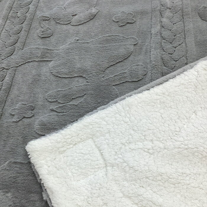《1枚の内容》 商品サイズ／140×200cm 材質／表生地：ポリエステル100％、裏生地：ポリエステル100％、詰め物：ポリエステル100％ 中国製ギフト対応