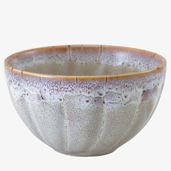 1個の仕様 商品サイズ／φ11.5×H6.5cm 商品容量／380ml 商品重量／230g 材質／陶器 産地／波佐見 化粧箱入 びいどろ碗　 たおやかな形（なり）と個性的で変化に富んだうわぐすりの色彩。 抹茶碗や甘味の器、普段使いと使い勝手もいい。ギフト対応