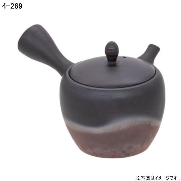 容量／100ml サイズ／9x10.5x7.5cm 箱／並箱入 セラメッシュ 常滑焼 ※色合いや質感など、写真と若干異なる場合があります。 　また、1点1点、大きさや容量に、少しずつ違いがございます。 　あらかじめ、ご了承くださいませ。 ※メーカー欠品中の場合、制作に2ヶ月程 　お時間をいただくことがございます。 【セラメッシュ】/【細(ささめ)】 常滑焼ならではの精巧な陶製茶漉し。 小さな茶葉も、きめこめかなメッシュで濾してくれます。