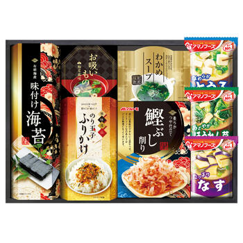 商品情報 名称アマノフリーズドライみそ汁&食卓詰合せ AMS-30 内容量有明海産味付海苔（8切4枚×2袋）・永谷園お吸いもの松茸風味（2.3g×2袋）・のり玉子ふりかけ（4.5g×2袋）・わかめスープ（5.3g×2袋）・アマノおみそ汁（とうふ・ほうれん草・なす）・マルトモ鰹ぶし削り（2g×4袋） 賞味期限出荷時に30日以上の商品をお届けいたします。 サイズ箱サイズ：箱250×355×70mm アレルギー卵・乳成分・小麦・えび メーカー品番AMS-30 販売者※各商品に記載◇◆ラッピングについての詳細はこちら◆◇ 画像 アマノフリーズドライみそ汁&食卓詰合せ AMS-30 ギフト プレゼント 内祝い お返し 出産祝い 結婚祝い 誕生日 おしゃれ 送料無料 ＼ 大切な方への贈り物に ／ 毎日の食卓に彩りを添える、便利でうれしい詰め合わせギフトです。 毎日の食卓に彩りを添える、便利でうれしい詰め合わせギフトです。ごはんのお供や汁物が手軽にそろい、忙しい日でも豊かな食卓を演出します。お湯を注ぐだけで本格的な味わいが楽しめるフリーズドライみそ汁は、常備食としても便利。常温保存が可能で日持ちも良く、ご家庭用はもちろん、ご挨拶や内祝いなどの贈り物にもおすすめの実用的なギフトです。 ◇複数の商品をご注文いただいた場合には、別口配送となる可能性がございます。 また複数注文の出荷完了メールは、各商品についてお送りしております。 ＜商品詳細＞ 有明海産味付海苔（8切4枚×2袋）・永谷園お吸いもの松茸風味（2.3g×2袋）・のり玉子ふりかけ（4.5g×2袋）・わかめスープ（5.3g×2袋）・アマノおみそ汁（とうふ・ほうれん草・なす）・マルトモ鰹ぶし削り（2g×4袋） 【賞味期限】出荷時に30日以上の商品をお届けいたします。 【箱サイズ・重量】箱サイズ：箱250×355×70mm 【アレルギー品目】卵・乳成分・小麦・えび ★贈り物用途★ お中元 お歳暮 母の日 父の日 敬老の日 お供え 法事 内祝い お返し ★こんな方へ★ 両親 祖父母 上司 高齢者 一人暮らしの方