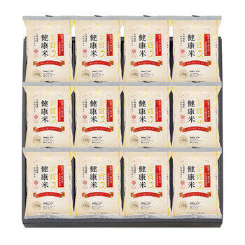 商品情報 名称からだにやさしさ＋「金賞健康米（1800g）」ギフトセット 内容量金賞健康米150g×12 賞味期限出荷時に30日以上の商品をお届けいたします。 サイズ箱サイズ：箱330×345×45mm メーカー品番FDRR-0604 販売者※各商品に記載◇◆ラッピングについての詳細はこちら◆◇ 画像 からだにやさしさ＋「金賞健康米（1800g）」ギフトセット ギフト プレゼント 内祝い お返し 出産祝い 結婚祝い 誕生日 おしゃれ 送料無料 ＼ 大切な方への贈り物に ／ 近畿大学 農学部 共同開発商品 近畿大学 農学部 共同開発商品金賞健康米「おいしさ」と「栄養」のいいとこどりを実現毎日食べるものだから欲張りたい。毎日食べるごはんだからこそ、今までどおりのライフスタイルを変えることなくカンタンに健康応援します。従来製法では除去されてきた栄養成分を残せる新精米法を導入しました。近畿大学農学部との共同研究により、従来は除去されていたビタミンEを可視化することが可能になりました。特に、ビタミンEに含まれる「トコフェロール」は話題の栄養成分で、若返りの分野でクローズアップされることも。白米よりほんの少し黒味がありますが、炊きあがりは白米同様ピッカピカ。玄米のようなクセもないおいしいお米です。サプリメン卜とは違って、今までの生活リズムを変えずにそのまま、毎日のお米で家族みんなが笑顔になる！自信を持ってみなさまにご提供します。お客様の声「健康応援に期待」普通の白米よりビタミンEが多く含まれるこの商品に関心がありました。味はもっちりしててすごく美味しかったです。まずは半年位食べ続けてみようと思います。「冷めても美味しい！」初めて購入しましたが、美味しく頂けました。お米の粒が大きく、何より冷めても美味しいので弁当にも最適です。「健康が気になる年代に」この米は非常に美味しいだけでなく健康が気になる年代の自分には最高の商品でした。 ◇複数の商品をご注文いただいた場合には、別口配送となる可能性がございます。 また複数注文の出荷完了メールは、各商品についてお送りしております。 ＜商品詳細＞ 金賞健康米150g×12 【賞味期限】出荷時に30日以上の商品をお届けいたします。 【箱サイズ・重量】箱サイズ：箱330×345×45mm ★贈り物用途★ お中元 お歳暮 母の日 父の日 敬老の日 お供え 法事 内祝い お返し ★こんな方へ★ 両親 祖父母 上司 高齢者 一人暮らしの方