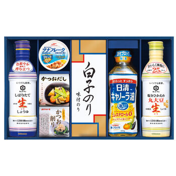 商品情報 名称しぼりたて生しょうゆ詰合せギフト GK-502 内容量キッコーマン（しぼりたて生しょうゆ・塩分ひかえめ丸大豆生しょうゆ）各450ml・シーラックかつおだし（4g×3）・マルトモかつおパック（0.7g×3）・マルハニチロ油そのままライトツナリセッタ70g・白子のり味のり（3切5枚）・日清キャノーラ油400g 賞味期限出荷時に30日以上の商品をお届けいたします。 サイズ箱サイズ：箱255×418×68mm アレルギー小麦・えび メーカー品番GK-502 販売者※各商品に記載◇◆ラッピングについての詳細はこちら◆◇ 画像 しぼりたて生しょうゆ詰合せギフト GK-502 ギフト プレゼント 内祝い お返し 出産祝い 結婚祝い 誕生日 おしゃれ 送料無料 ＼ 大切な方への贈り物に ／ キッコーマンの生ならではの鮮やかな色、さらりとした旨味が特徴のしぼりたて生しょうゆをはじめ、国内産の原材料をブレンドし、やさしい味わいに仕上げた風味豊かなだしの素などバラエティ豊かなセットです。 キッコーマンの生ならではの鮮やかな色、さらりとした旨味が特徴のしぼりたて生しょうゆをはじめ、国内産の原材料をブレンドし、やさしい味わいに仕上げた風味豊かなだしの素などバラエティ豊かなセットです。 ◇複数の商品をご注文いただいた場合には、別口配送となる可能性がございます。 また複数注文の出荷完了メールは、各商品についてお送りしております。 ＜商品詳細＞ キッコーマン（しぼりたて生しょうゆ・塩分ひかえめ丸大豆生しょうゆ）各450ml・シーラックかつおだし（4g×3）・マルトモかつおパック（0.7g×3）・マルハニチロ油そのままライトツナリセッタ70g・白子のり味のり（3切5枚）・日清キャノーラ油400g 【賞味期限】出荷時に30日以上の商品をお届けいたします。 【箱サイズ・重量】箱サイズ：箱255×418×68mm 【アレルギー品目】小麦・えび ★贈り物用途★ お中元 お歳暮 母の日 父の日 敬老の日 お供え 法事 内祝い お返し ★こんな方へ★ 両親 祖父母 上司 高齢者 一人暮らしの方