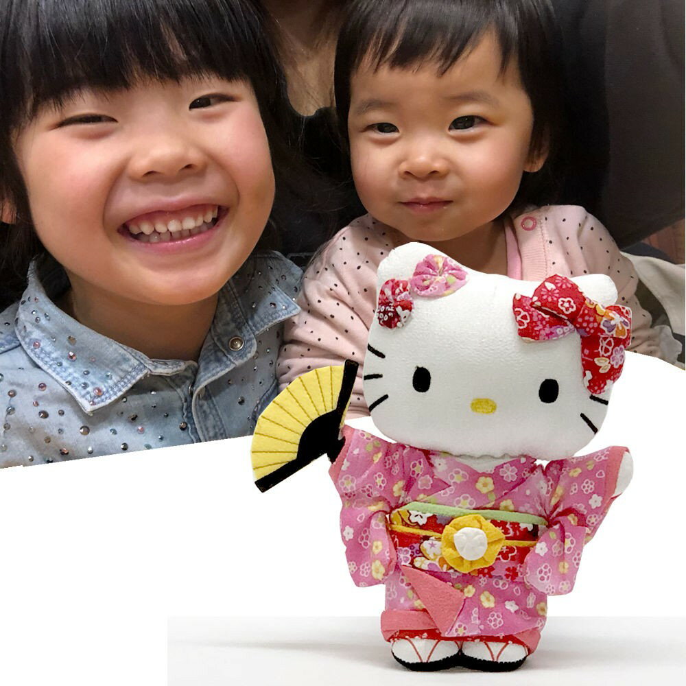 キティ ぬいぐるみ 人形 キティちゃん ピンクの着物 Mサイズ キティちゃん ちりめ...