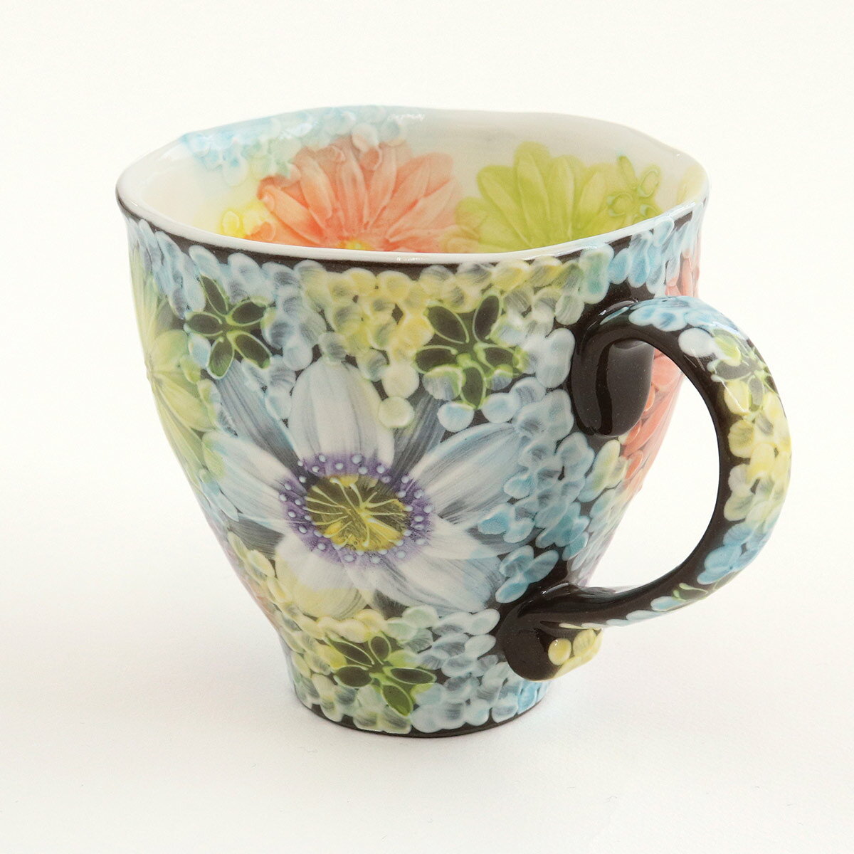 マグカップ ゆずりは 工房 彩雅花紋 単品 コップ 花柄 おしゃれ かわいい 日本製 即日発送可能 陶器 瀬戸焼 和食器 食器 手描き プレゼント 贈り物 ギフト 母の日 敬老の日 誕生日 箱入り マグ コーヒー ティータイム giftwamusubi-10001283 ギフトショップ 和結び サンプル画像2
