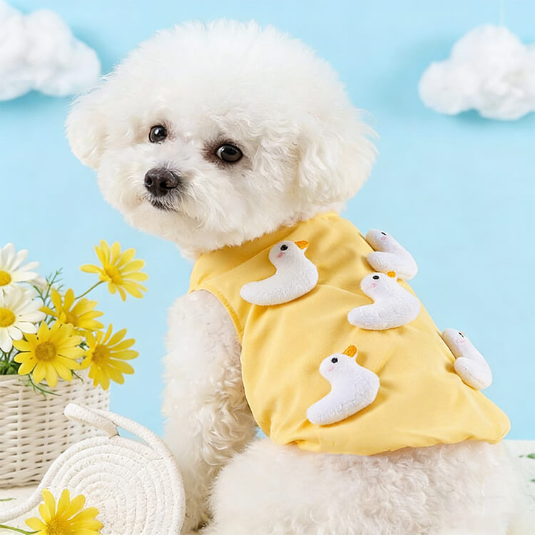 Rakuten - 犬 服 春夏 ワンピース 【立体アヒルが可愛い】 チェック柄 ドッグウェア 女の子 メッシュ 通気性 涼しい スカート 柔らかい 抜け毛防止 動きやすい お散歩 お出かけ ペット服 猫 小型犬 中型犬 0.5kg〜10kg