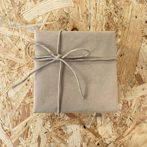 【ラッピングのみ注文不可】クラフト紙+茶色リボン(※熨斗非対応)《ギフトラッピング》※ラッピング希望の商品も、別途ご注文ください。