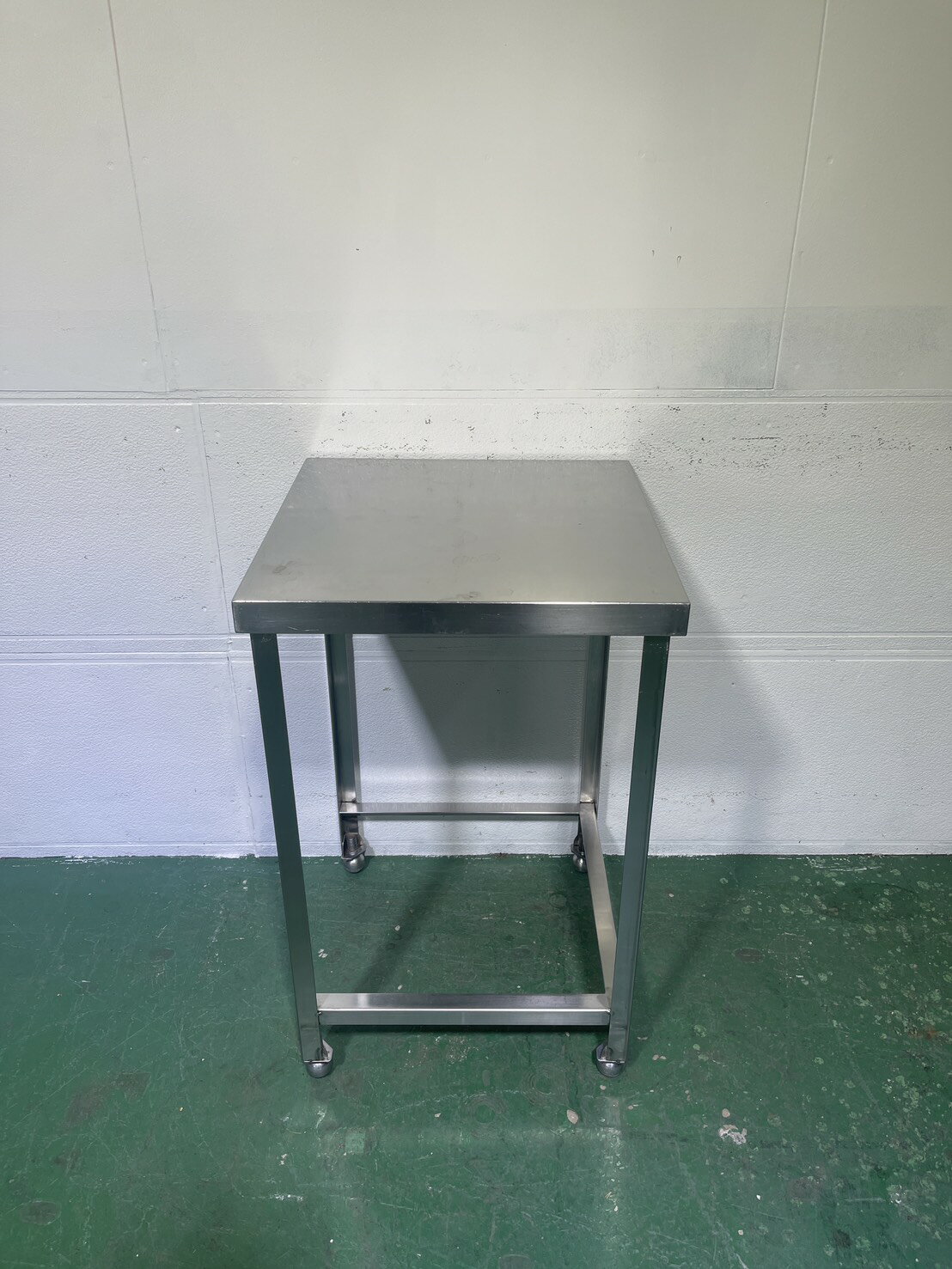 乐天商城 - 【中古品】ステンレス作業台　業務用　調理台　寸法幅500×奥行500×高さ800（ミリ）