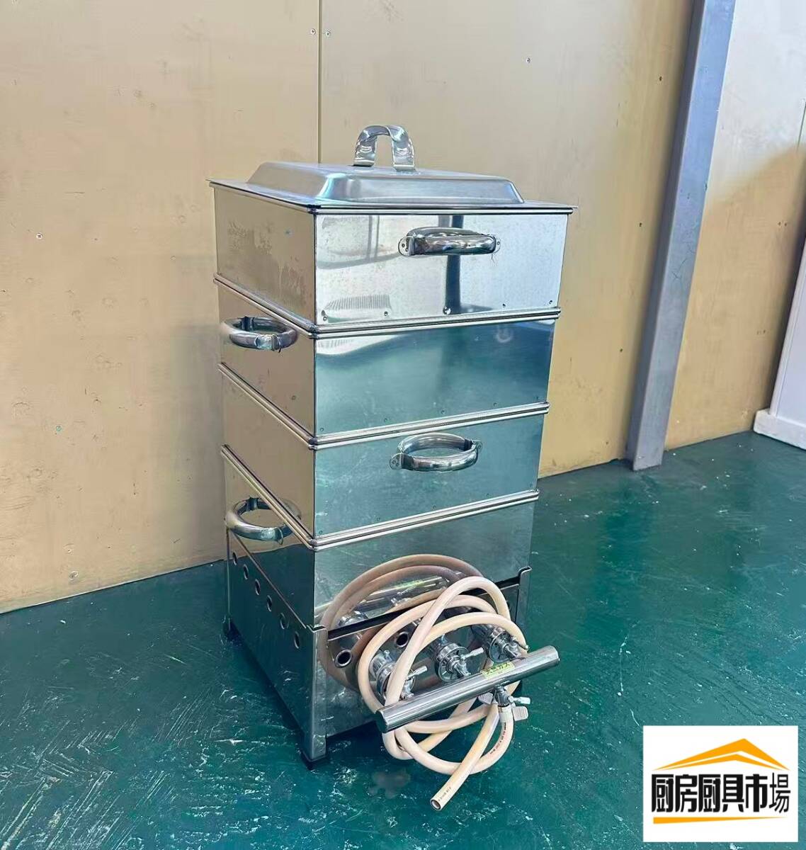 乐天商城 - 【中古品】番号A727◆角蒸器　SM311　都市ガス　21年　幅340×奥行340×高さ700　点検済み☆ 【厨房市場平野店】業務用　蒸し器　むし器　しゅうまい　肉まん　3段