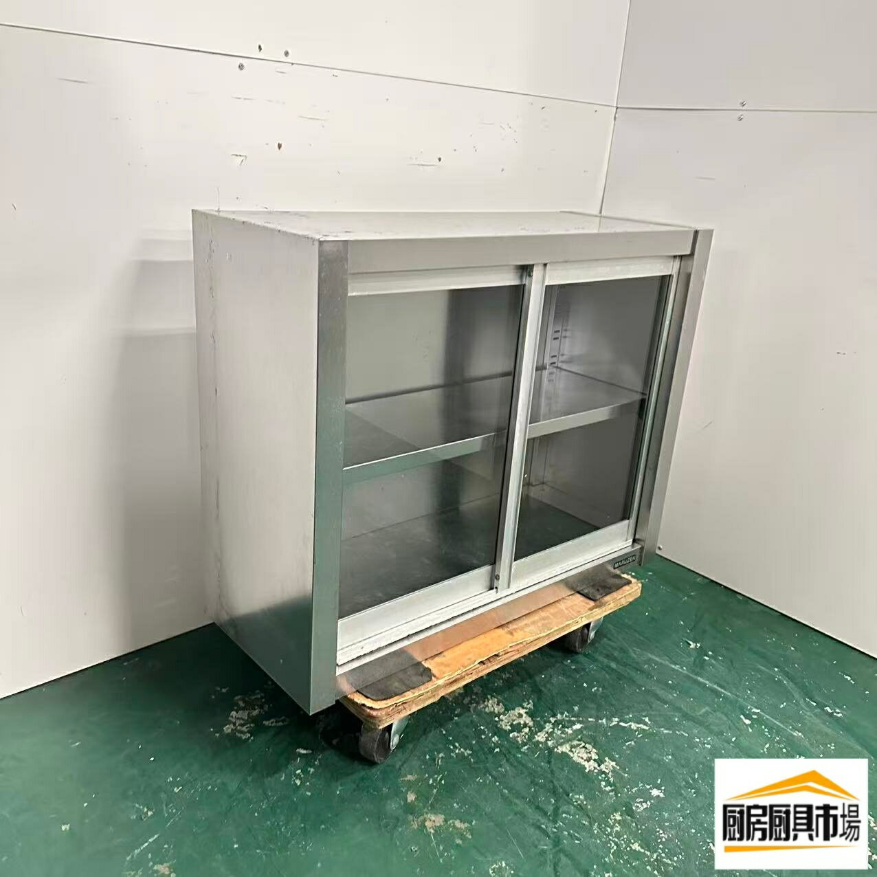 Rakuten - 業務用 中古 ステンレス吊戸棚 ガラス扉 吊り戸棚 壁面収納 厨房収納 食器棚 収納棚 店舗用 厨房機器 飲食店 カフェ レストラン 省スペース ステンレス製 幅750×奥行350×高さ600mm 点検済み 番号A891 厨房市場平野店