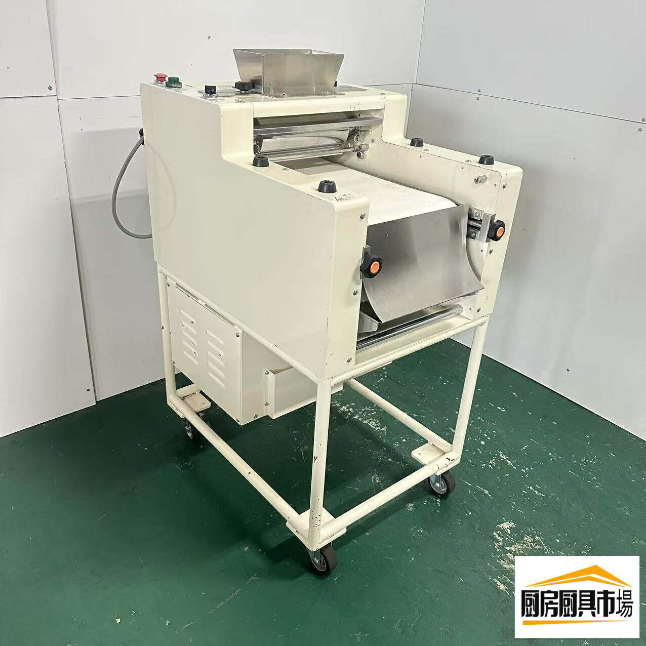 乐天商城 - 【中古品】番号A546◆鎌田 ミニモルダー KY301　三相200v　12年　幅530×奥行766×高さ1080　点検済み☆ 【厨房市場平野店】