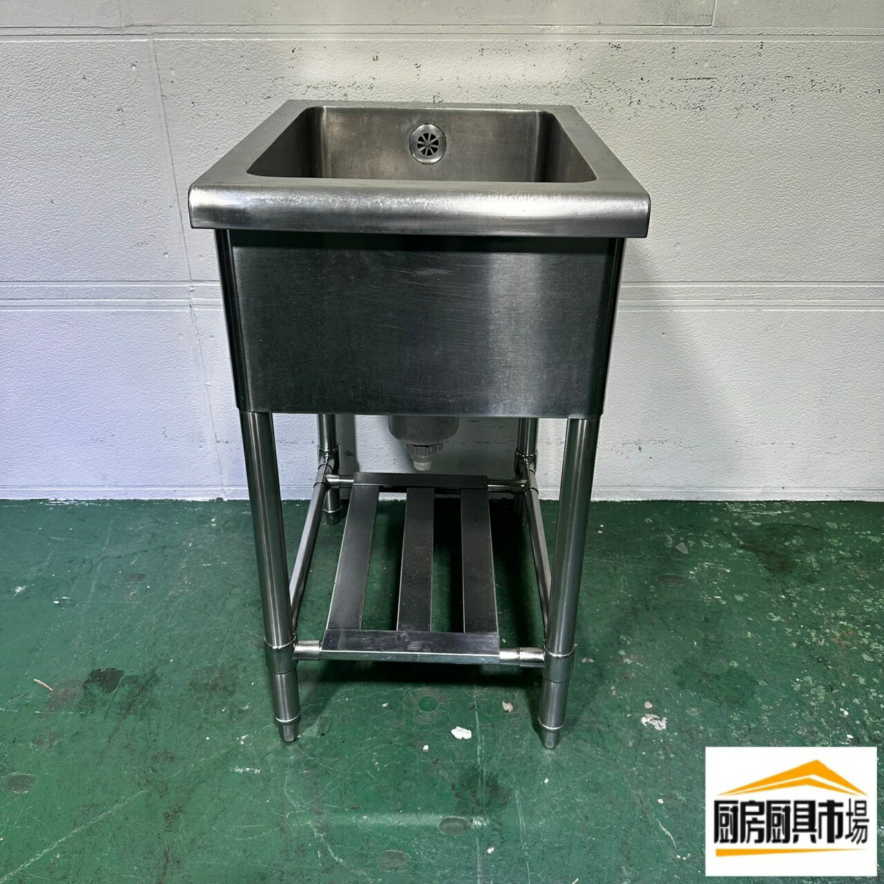 １槽シンク　600×600×800 BG60×20　厨房機器　業務用　中古 1槽シンク ステンレス 流し台 600×600×800 BG90×60 業務用 厨房機器