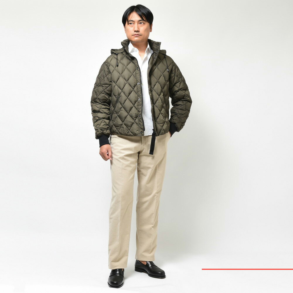 ASPESI(アスペジ)ダイヤキルトナイロンダウンフーディー ASPESI(アスペジ)ダイヤキルトナイロンダウンフーディー