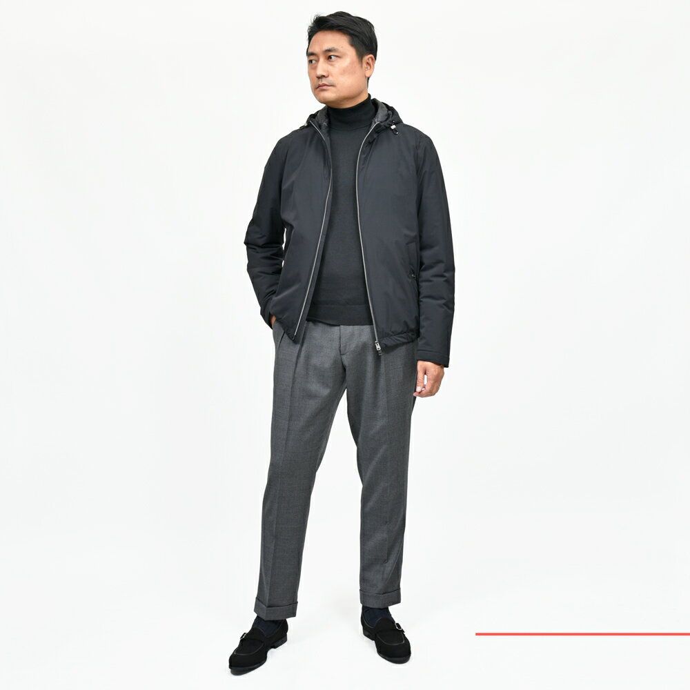 HERNO（ヘルノ）RESORTリゾート ストレッチナイロンパデッド