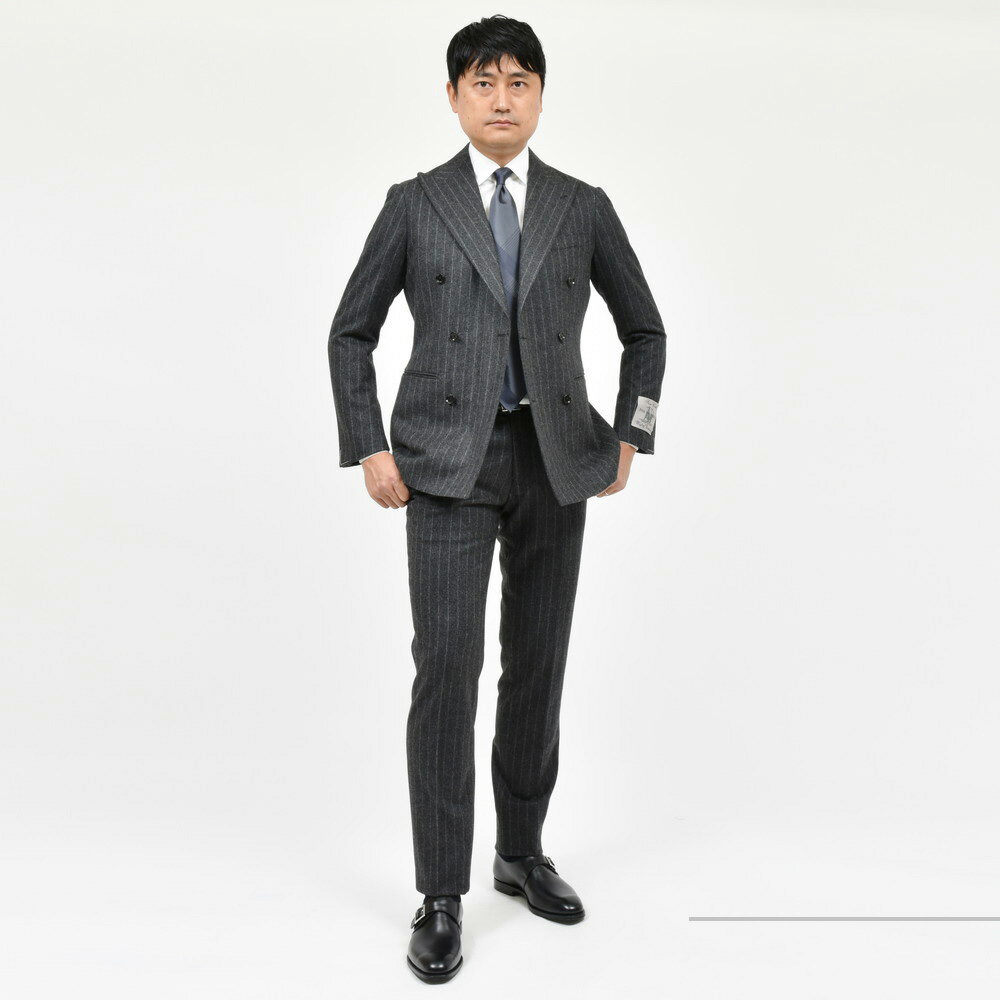 guji(グジ)ウールフランネルチョークストライプ6B1プリーツ guji(グジ)ウールフランネルチョークストライプ6B1プリーツ