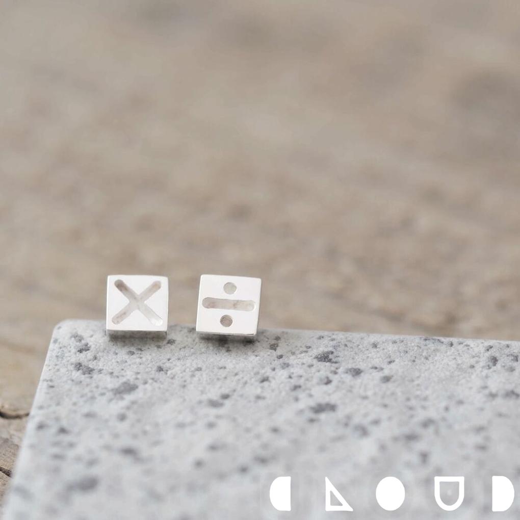 Cloud Jewely ÷ わる × かける ピアス イヤリング シルバー925 クラウドジュエリー ジュエリー 四角 シルバー ミニマルなデザイン デイリー...