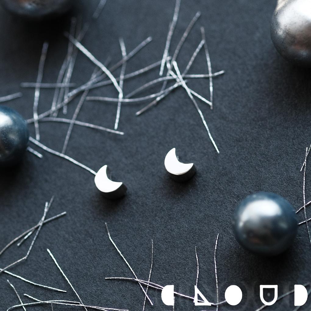 Cloud Jewely 極小 三日月 ピアス イヤリング シルバー925 クラウドジュエリー シルバー イヤリング さりげない シンプル ジュエリー ポストタ...