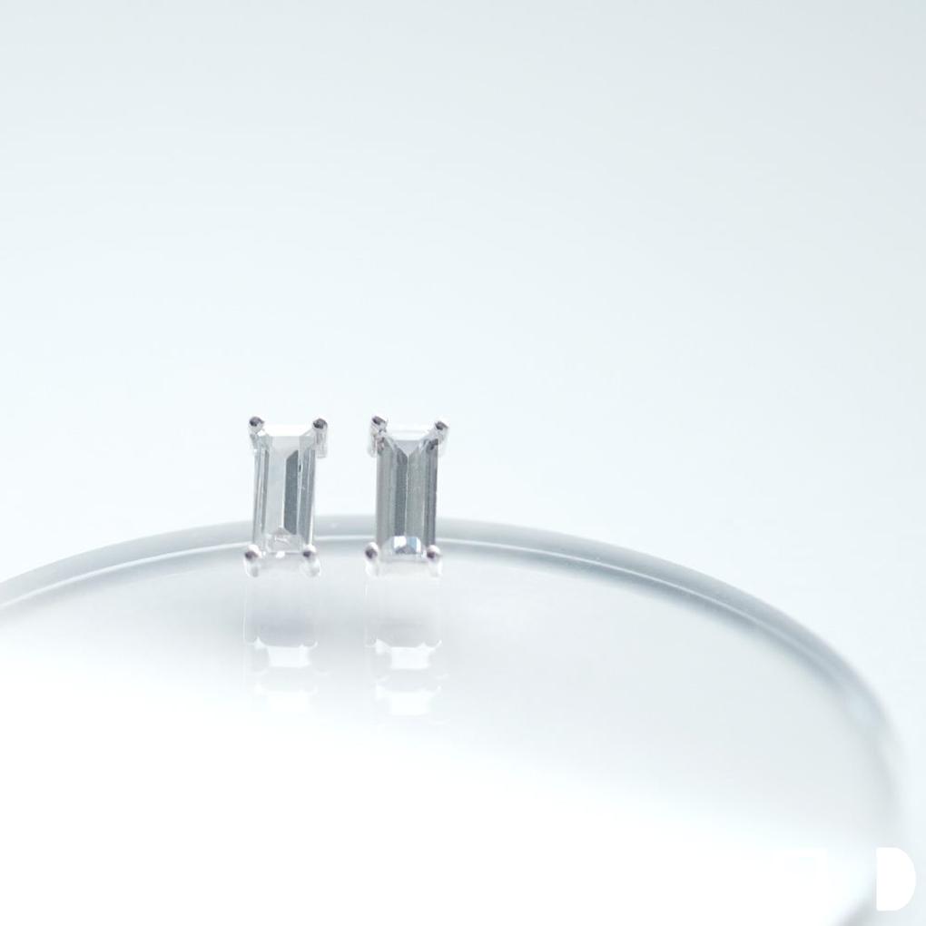 Cloud Jewely ミニ スクエア ピアス イヤリング シルバー925 クラウドジュエリー リング ジルコニア 存在感 小ぶり ホワイト スクエア イヤリ...