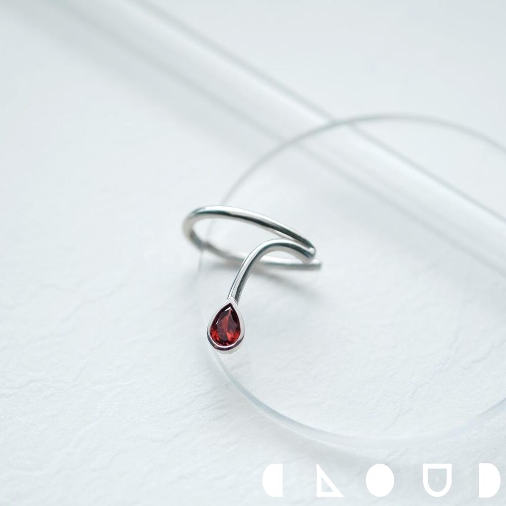 Cloud Jewely ガーネット しずく イヤーカフ シルバー925 クラウドジュエリー 一粒 ネット イヤーカフ ジュエリー ガーネット しずく シルバー...