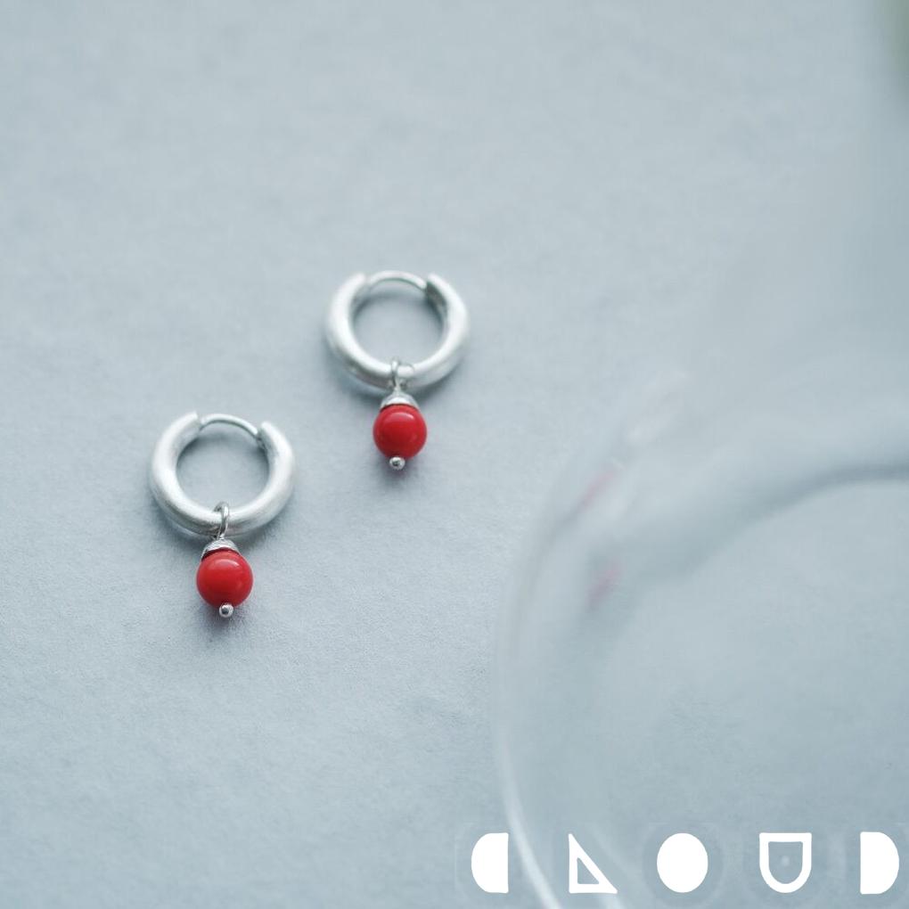 Cloud Jewely 2way 赤珊瑚 チャーム付 中折れ式 フープ ピアス シルバー925 クラウドジュエリー シンプル 艶消し 赤珊瑚 存在感 珊瑚 チ...