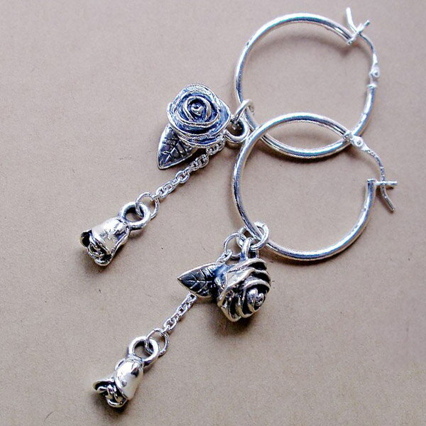 Give Me a Wing 薔薇 ピアス フープ 付き 2P 両耳用 レディース シルバー シルバー925 バラ 花 フラワー アンティーク シルバーピアス ...