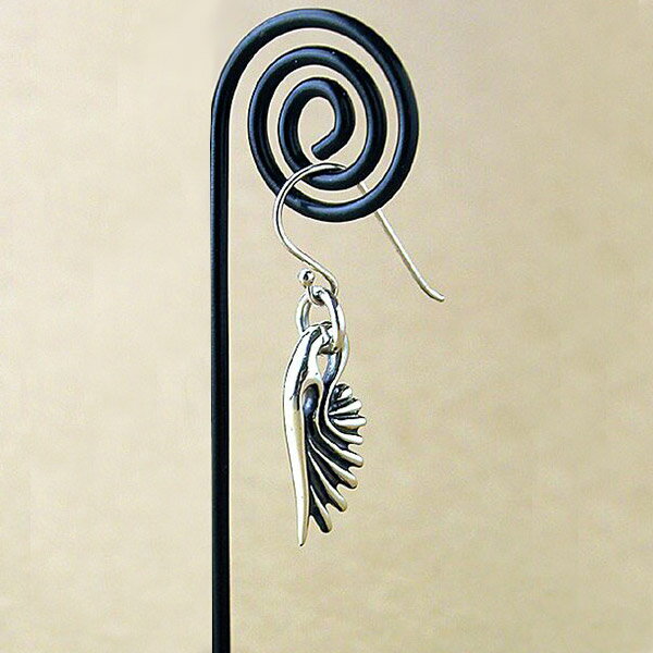 Give Me a Wing ウイング ピアス 小 燻し 1P 片耳用 レディース シルバー シルバー925 翼 羽 アクセサリー シルバーピアス フックピアス...