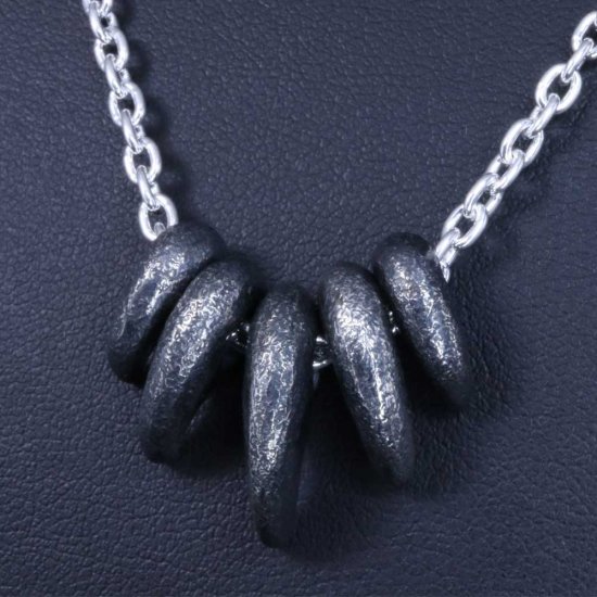 龍頭 いぶし 八尺瓊 勾玉 ネックレス チェーン付き ペンダント メンズ シルバー シルバーネックレス メンズネックレス シルバー950 男性 彼氏 伝統技法 ギフト 人気 おしゃれ ブランド