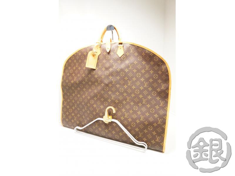 商品情報サイズ (mm)W 630 x H 1050 (mm)モデルナンバーM23434素材Monogram Canvas, Leatherモノグラムキャンバス、レザー色Monogramモノグラム生産国FranceフランスシリアルナンバーSP0936付属品・レザーネームタグ・ハンガー2個・キー＆ロックコンディション（特記事項）[内側]・薄い汚れが少しあります。[外側]・ヌメ革部分に少しのやけ、薄い染み、細かなひび割れがあります。《※以上、すべて写真で確認をお願いいたします。不明な点はお問い合わせください。》注意書・中古品のにおいが少しします。・モニターの発色具合によって実際のものと色が異なる場合があります。RANKB2