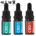 容量：10ml 主成分：植物性グリセリン、プロピレングリコール、カンナビジオール、香料 生産国：日本 (30% メンソール) 高濃度CBD配合の爽やかなメンソールフレーバー (30% ナチュラル) 高濃度CBD配合の本来の味わいを愉しめるフレーバー (30% アップル) 高濃度CBD配合のリアルな味を再現したアップルフレーバー