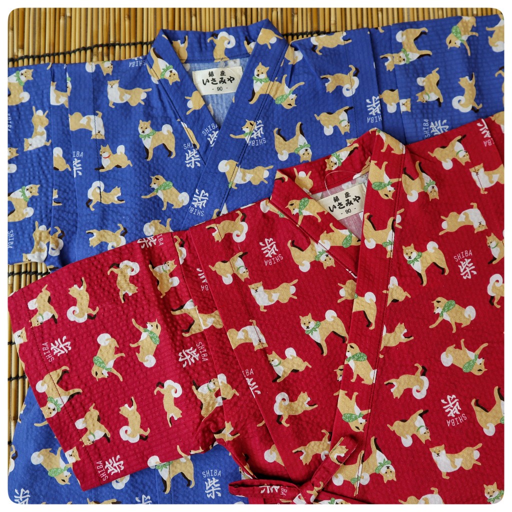 銀座いさみや楽天市場店の【キャリーSALE！】 【甚平上下セット】#N24007 柴犬 銀座いさみやオリジナル 甚平 甚平スーツ 夏の定番 和柄 和装 夏祭り 花火大会 夕涼み会 幼稚園 保育園 ギフト プレゼント 誕生日プレゼント 誕生日ギフト 男の子用甚平 女の子用甚平 日本製 日本製甚平 綿100%｜アングル2