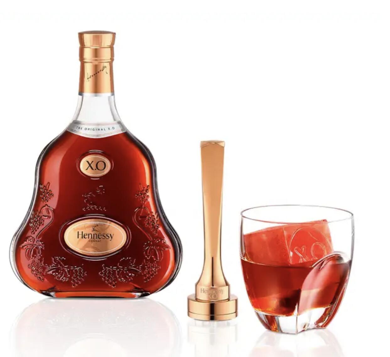 【全商品ポイント3倍】 ヘネシー X.O ギフトボックス アイススタンプ付 HENNESSY 700ml 40% 箱付 正規品 送料無料 コニャック ブランデー 1本 【※配送条件 留意事項要確認】