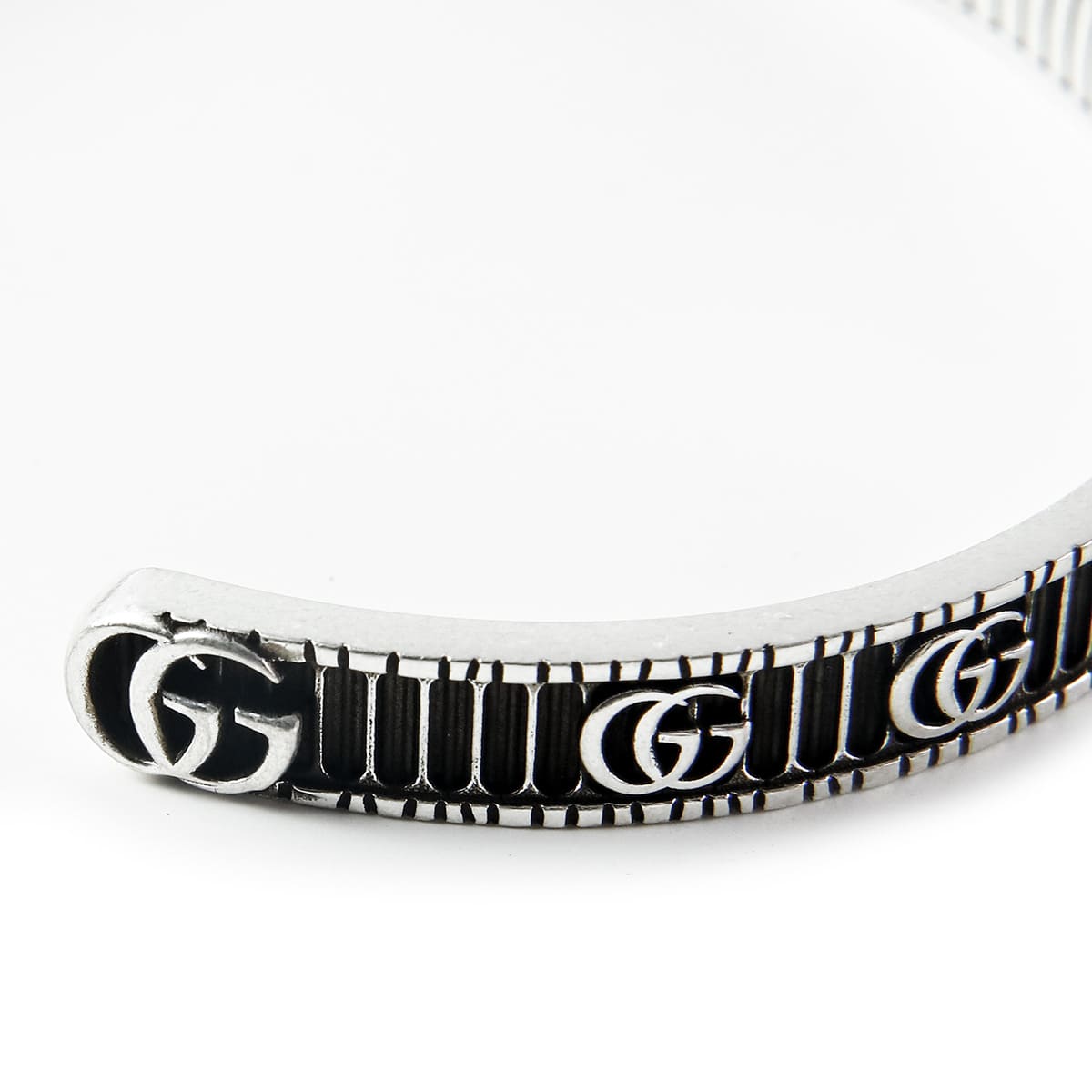 ��P3�ܡۥ��å� �֥쥹��å� ��� ������ GUCCI �֥쥹��å� �Х󥰥� ��� ���֥�G ����С� SILVER 551903 J8400 0811 �֥쥹��å� ��� ���å� �Х󥰥� ���� ������ 2025