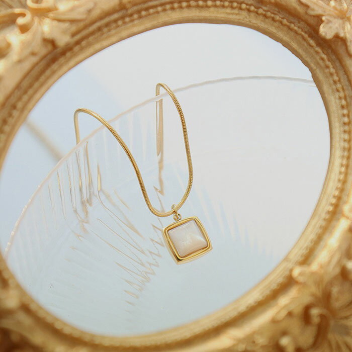 ネックレス チェーン 貝殻 シェル スクエア 四角 つけっぱなしOK 金属アレルギー対応 サージカルステンレス 金アレ ゴールド シルバー レディース