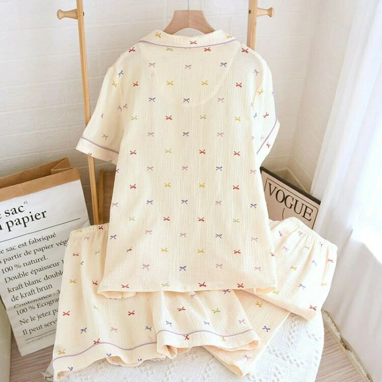 クレープ パジャマ 綿 レディース 快適な 縮織 ルームウェア 半袖 薄手 パジャマ 春 夏 秋 大人用 ストライプ柄 かわいい 前開き 部屋着 寝巻き 可愛い 寝間着 ナイトウェア 上下3点セット 半袖トップス+半ズボン+長ズボン プレゼント ベージュ ブルー M L XL