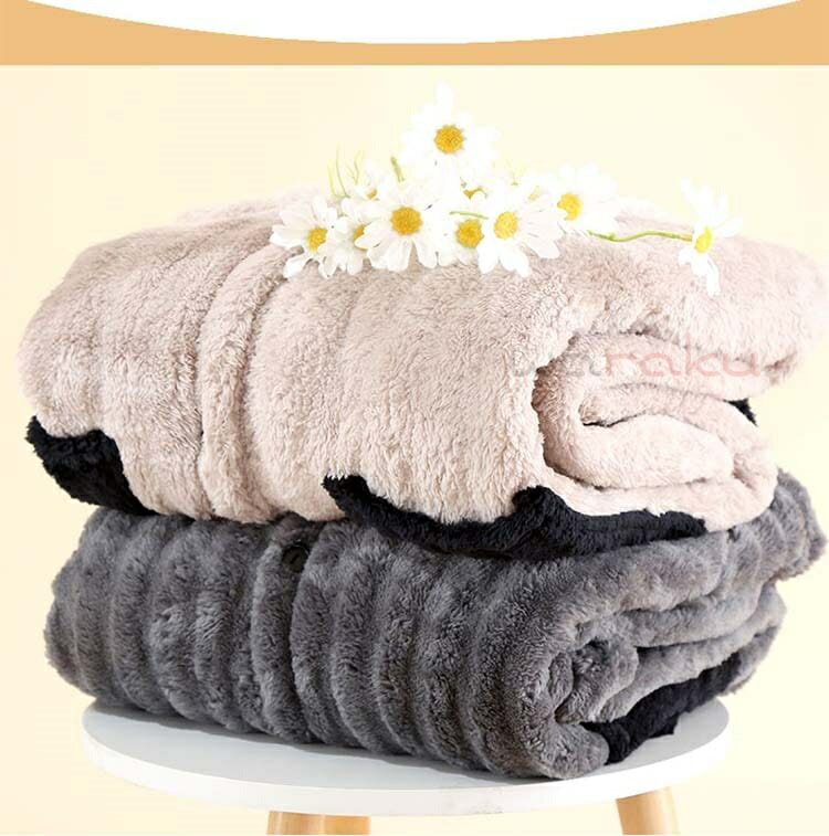 注意項目 サイズや色の変更、キャンセルをご希望される方は支払、決済後1日以内にご連絡ください。 商品内容 パジャマ 商品仕様 　素材：フランネル、その他 商品サイズ 　具体的なサイズ情報が画像表記の通り、ご参考くださいませ。 梱包 現在、弊ショップの包装につきましては、エコ包装にて郵送しておりますので、プレゼント用のラッピング包装、熨斗の添付はできません。ご了承の上で、お買い上げください。