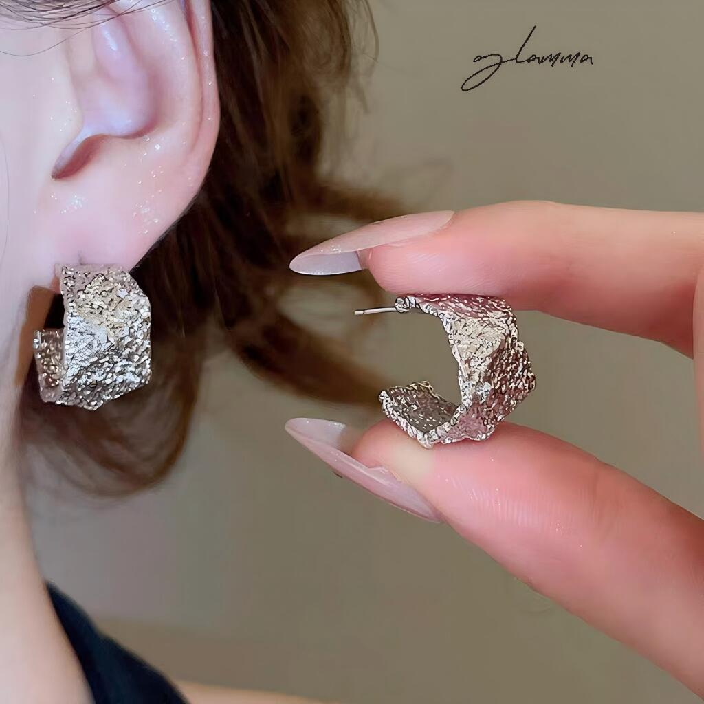 ピアス フープピアス 金属アレルギー対応 つけっぱなし K18コーティング シンプル 大人 上品 キレイめ 小さめ 軽量 人気 可愛い トレンド 高級感 高見え セレモニー / オケージョン ギフト プレゼント ゴールド シルバー 送料無料 GLAMMA