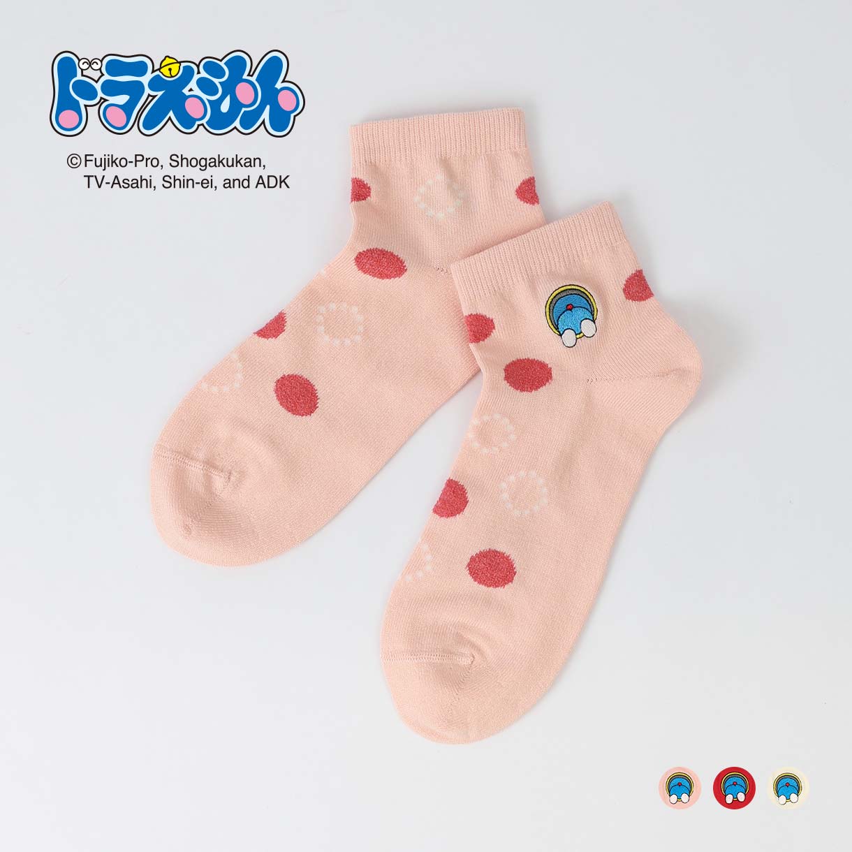 ドラえもん ドット 通りぬけフープ ショート丈 カジュアル ソックス レディース 靴下 女性 プレゼント ギフト キャラクター 日本製 03297122