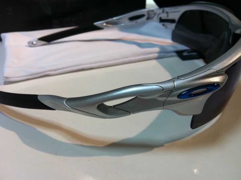 【楽天市場】OAKLEY(オークリー)RADAR LOCK(レーダーロック)スポーツ用サングラスOO9206-03(シルバー)：グラスマーケット