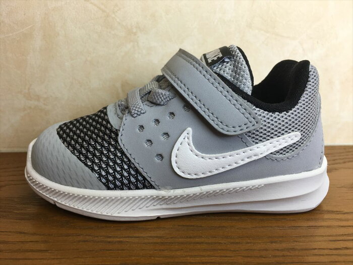 NIKE(ナイキ)869974-003(147)DOWNSHIFTER 7 TDV(ダウンシフター7TDV)ベビー靴