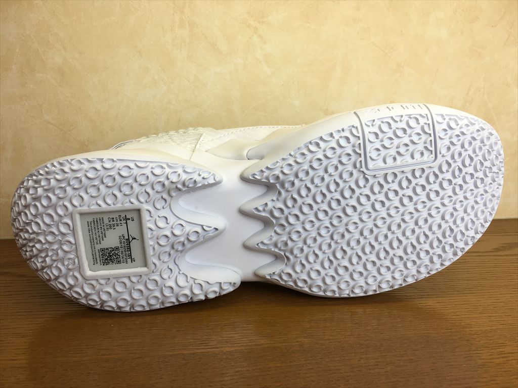 NIKE(ナイキ)BV6352-101(351)JORDANWHYNOTZER0.2PF(ジョーダンWHYNOTZER0.2PF)スニーカー