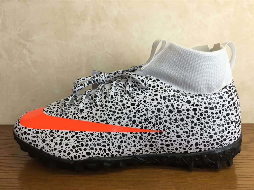 NIKE(ナイキ)CV3187-180(634)SUPERFLY 7 ACADEMY CR7 TF(スーパーフライ7 アカデミーCR7 TF)スニーカー