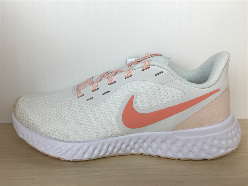 NIKE(ナイキ)BQ3207-109(1243)REVOLUTION 5(レボリューション5)スニーカー