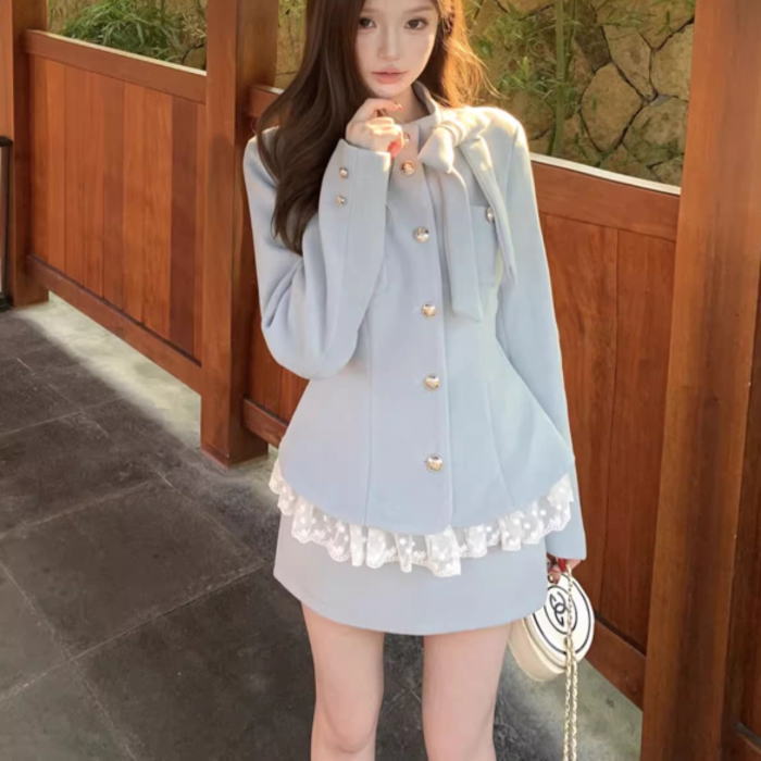 スカートセットアップ スタンドカラー リボン レース フリル 長袖 ジャケット フレア ミニ スカート スーツ ブルー 水色 セットアップ お嬢様 大きいサイズ 上品 着痩せ 小顔 おしゃれ カジュアル 結婚式 レディース フォーマル 体型カバー きれいめ 大人 お呼ばれ