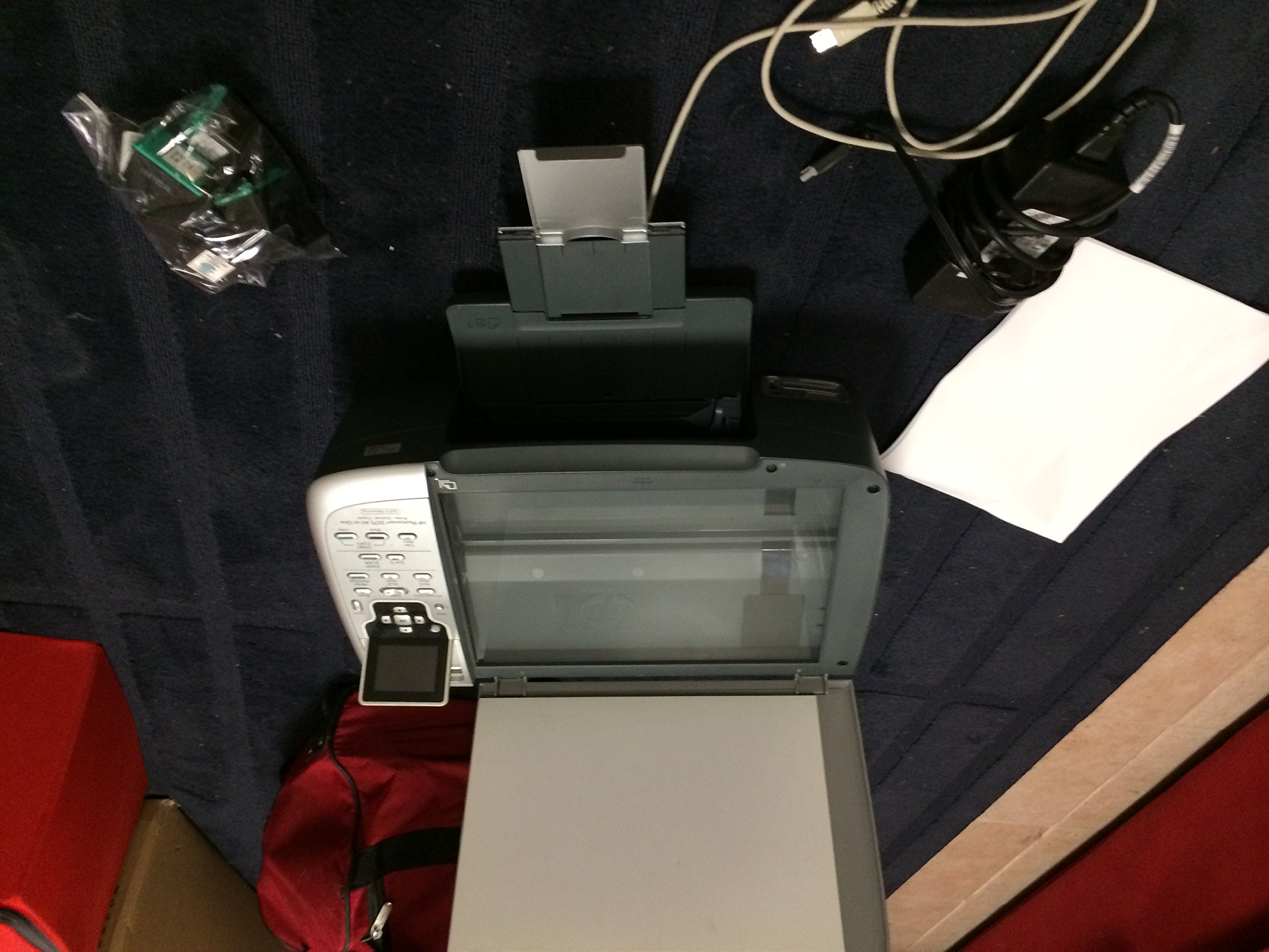 HP PhotoSmart 2575 All-in-One Printer/Copier/Scanner