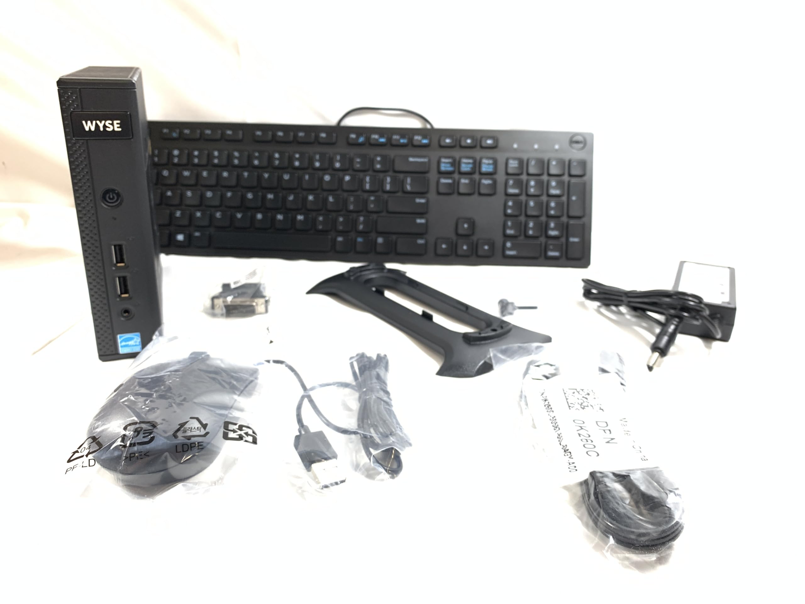 Dell Wyse 5020 - Thin client - DTS - 1 x G-Series 1.5 GHz - RAM 4 GB - flash 16 GB - Radeon HD 8..