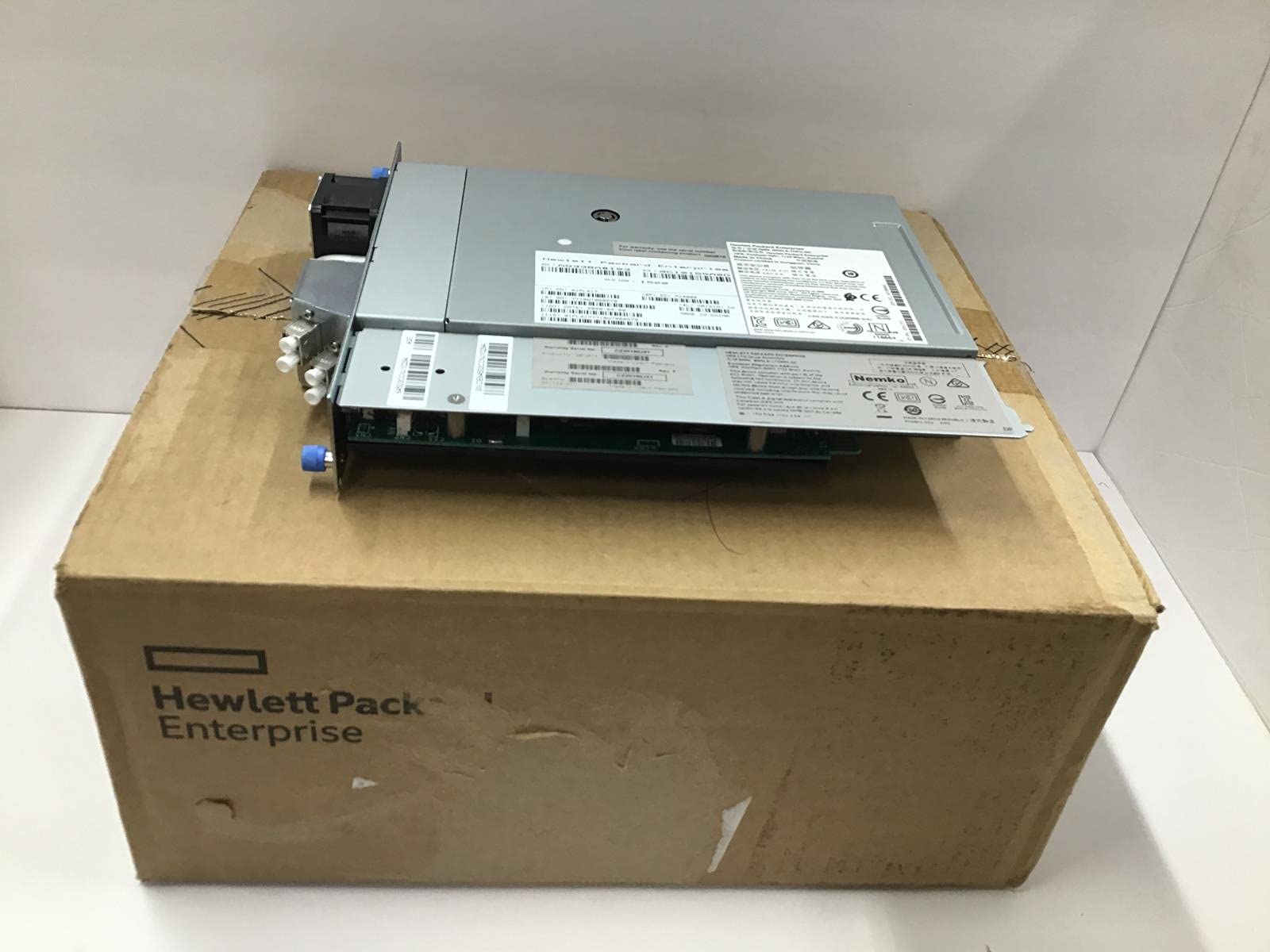 Hpe Storeever MSL 30750 �ɥ饤�֥��åץ��졼�ɥ��å� �ơ��ץ饤�֥��ɥ饤�֥⥸�塼�� LTO Ultrium 8GB �ե����Х���ͥ�(Q6Q67A)