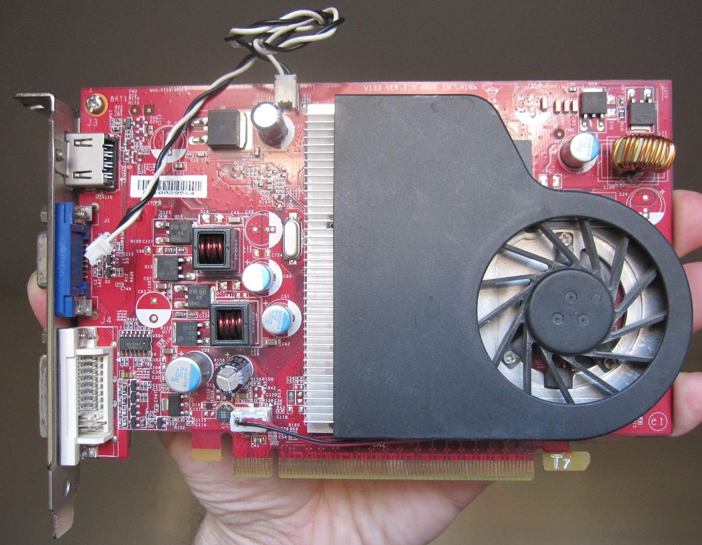 VGA (GFXD9M-25_512MB MSI)